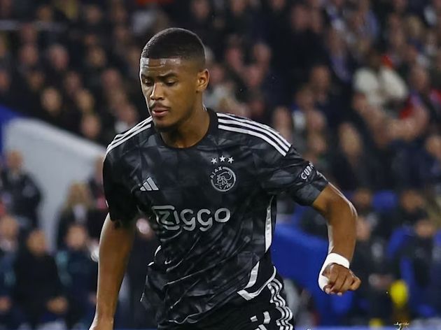 Get ready for an exciting clash as bitter rivals Ajax and PSV Eindhoven face off in the latest edition of De Topper. Read on for team news, possible lineups, and our prediction for the match.